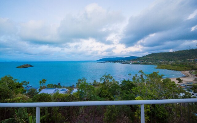 Panorama - Cannonvale