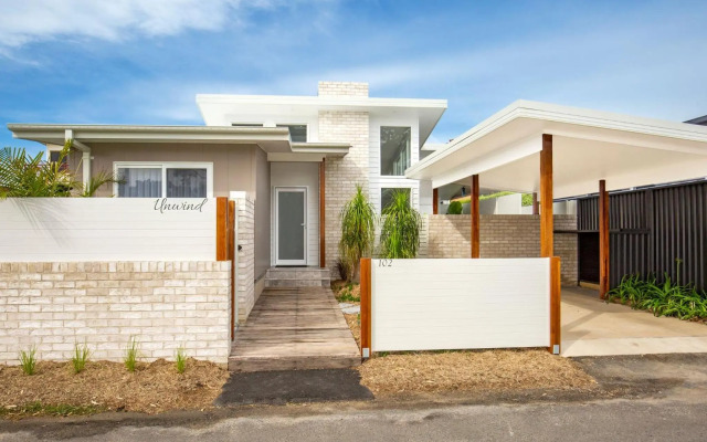 Unwind - Pet Friendly - 1 Min Walk to Beach