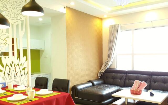 Sunrise City 2BR Luxury SWPool 30th