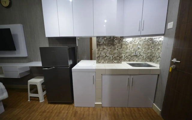 Full Furnished Room at Caman next to hotel