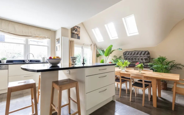 Poplar Grove II by Onefinestay