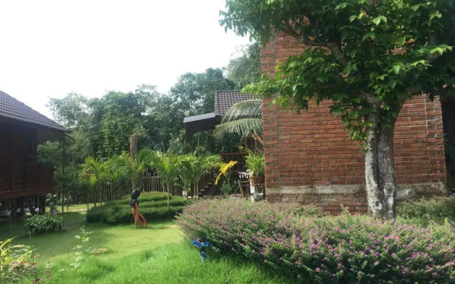 Anna Pham Bungalow
