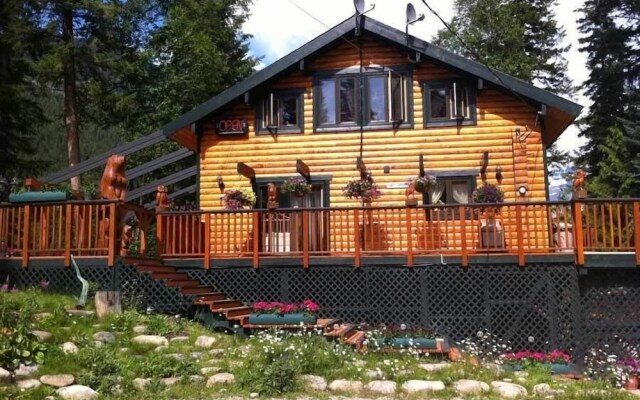 Mount Robson Lodge