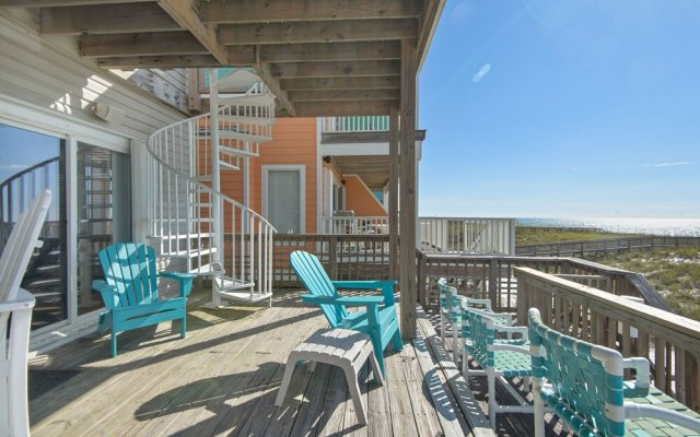 Dolphin Watch 3 Bedroom Townhouse by RedAwning