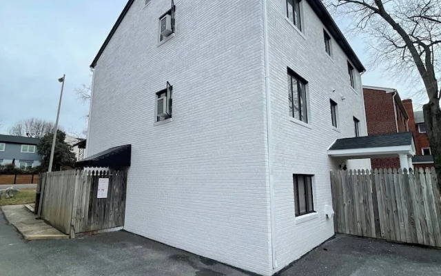 4206 Washington Blvd Condos