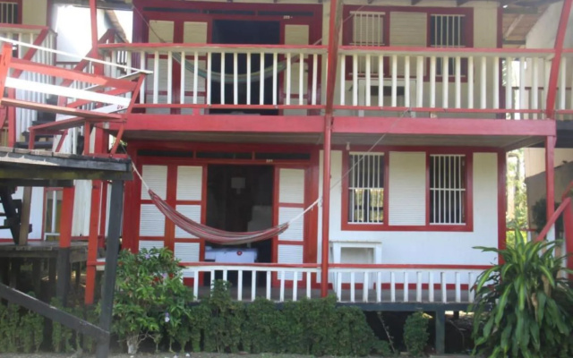 Punta Roca Ecohotel