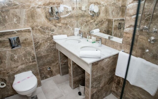 Hotel Crnogorska Kuća