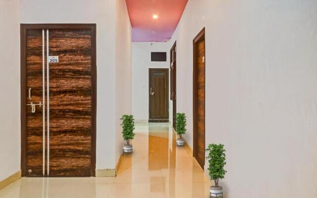 Collection O Hotel Thakur