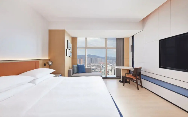 Four Points by Sheraton Dali, Erhai