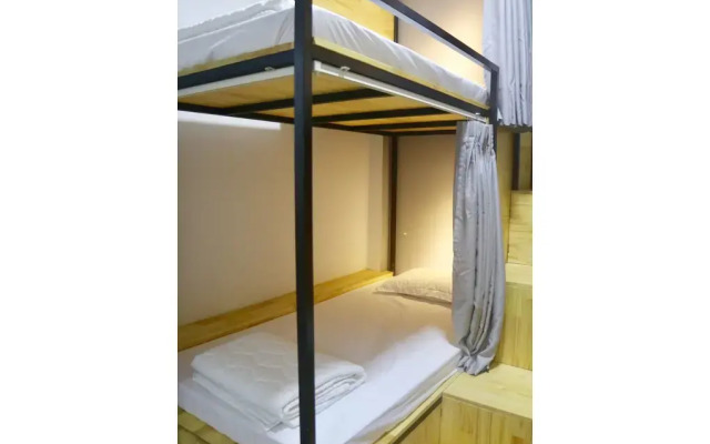 Vector Hostel