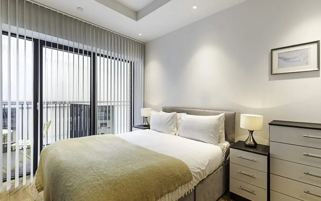 Chic Studio Living in London City Island