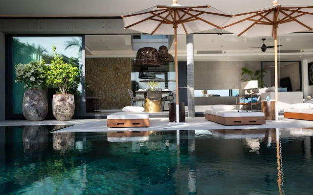 Kerem Luxury Beachfront Villas