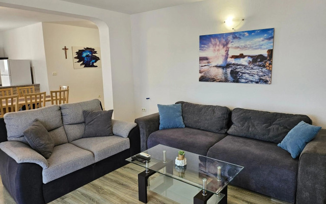 Apartment Loborika D&J