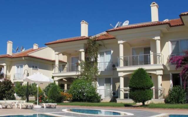 Villa SH15 by JoyLettings