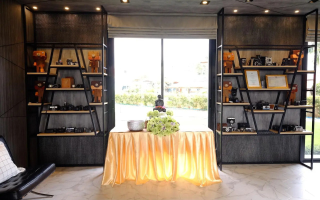 R Photo Hotel