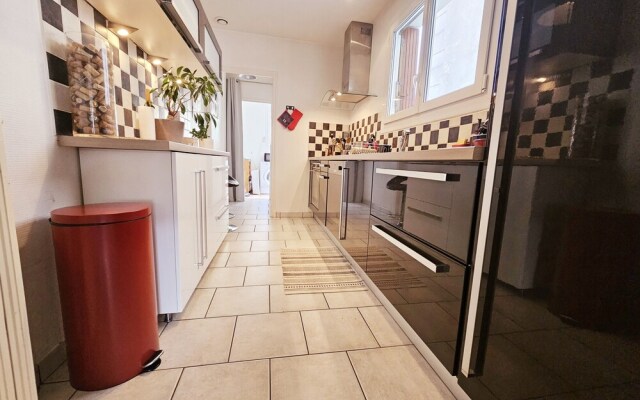 Maison de Ville Confortable Avec Cour Intérieure