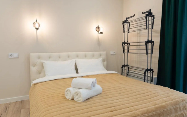 LetoApart (LetoApart) on Iskra street 66/9 building 1