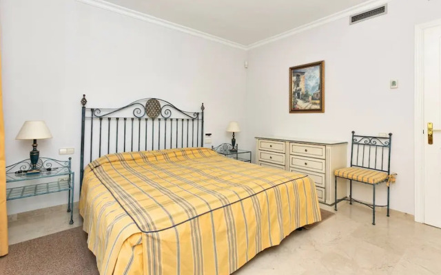 Luxury Apartment With Sea View In Marbella