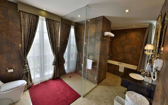 Amaroossa Royal Bogor