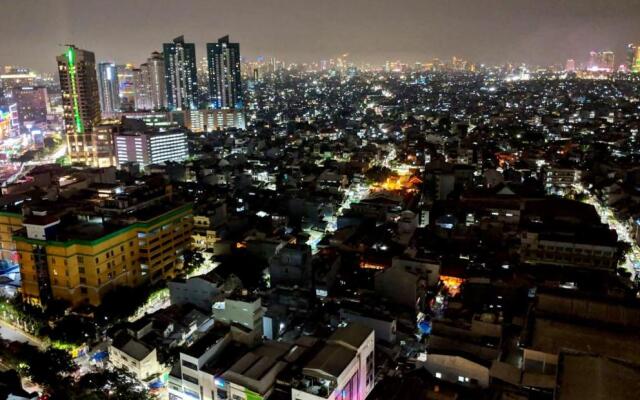 Lucky Tower Residence 2BR Top Floor Condo