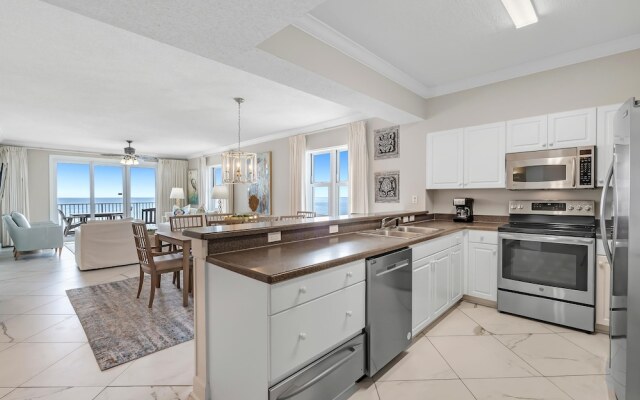 Windemere 908 with Pool Side Cabana