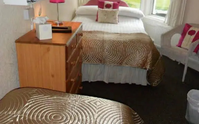 Lyric Hotel