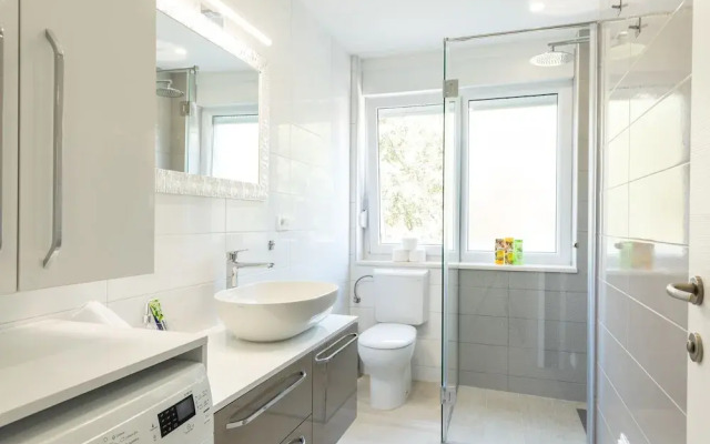Lux Private Guest Suite Superb Location