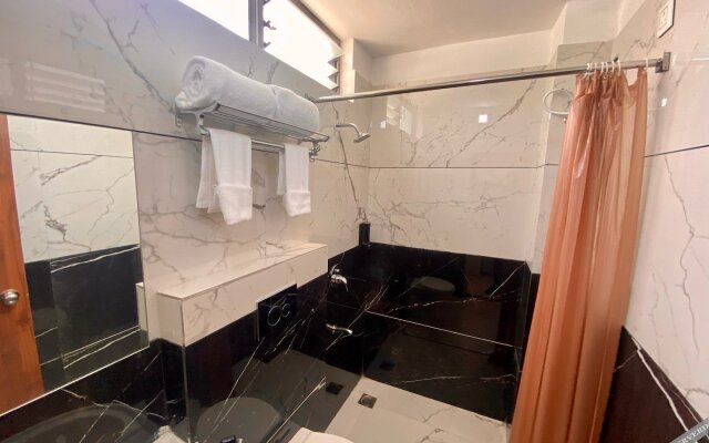 Hotel Mumbai House LIG Indore