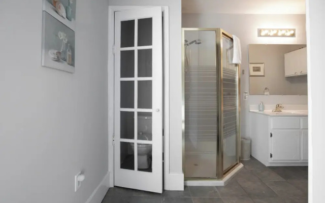 Near UAB Downtown Redmont Revival Unit 3