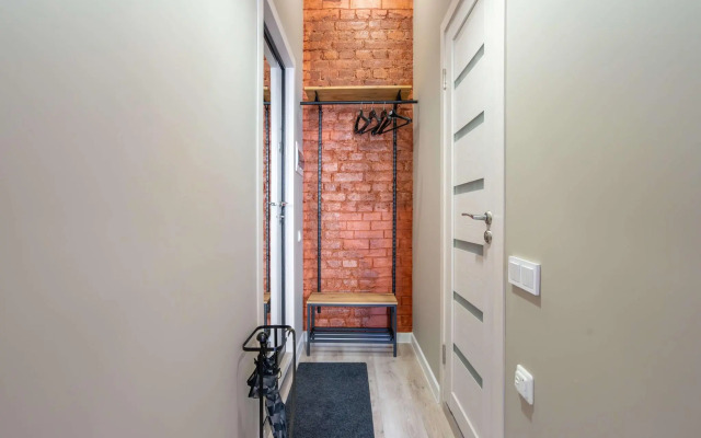 Метры в центре на улице Жуковского 7-9