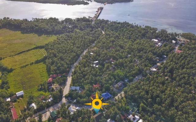 Sinag Hostel - Adults Only