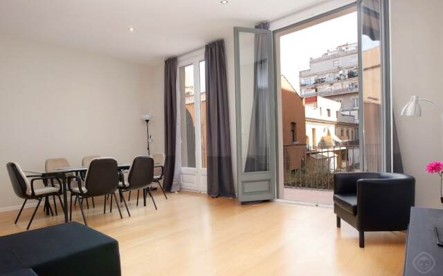 Modern Center Apartments