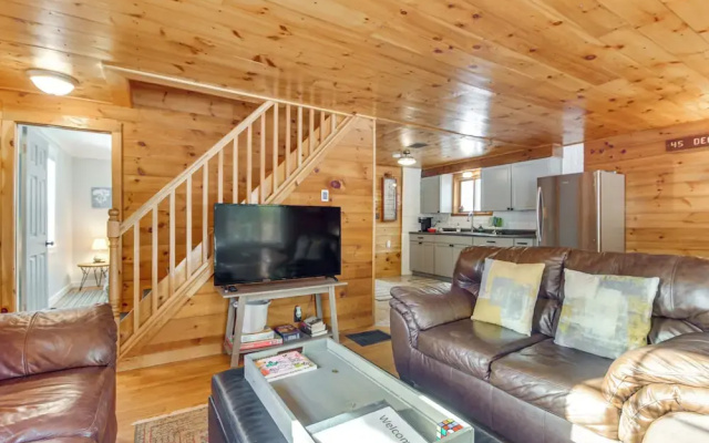 Center Ossipee Cabin w/ Game Room & Fire Pit!