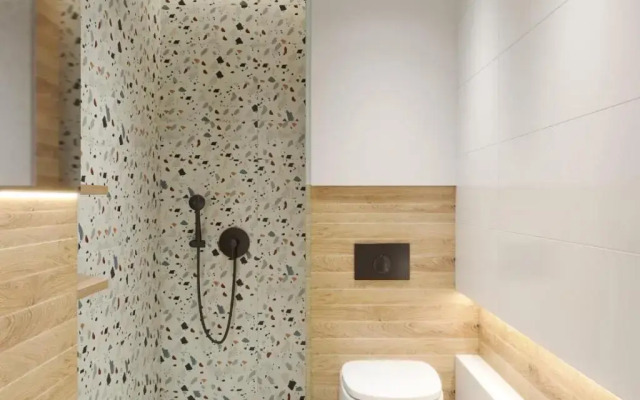 Luxurious One Bedroom Studio In Top Center