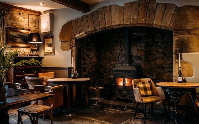 Waddington Arms