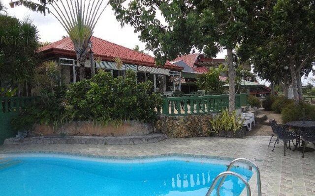 Olman's View Resort