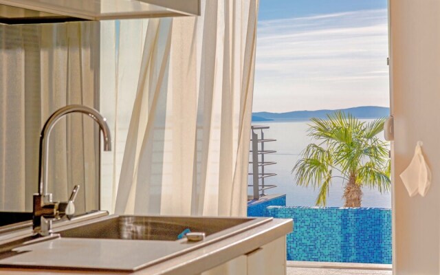 Luxury Villa White Velvet with Pool