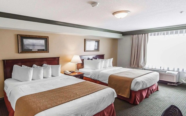 Velora Hinton, Ascend Hotel Collection