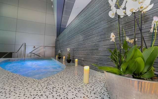 Oryx Airport Hotel