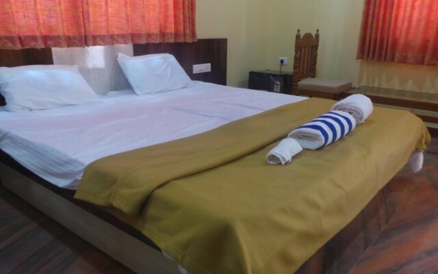 Meera Motels & Residency