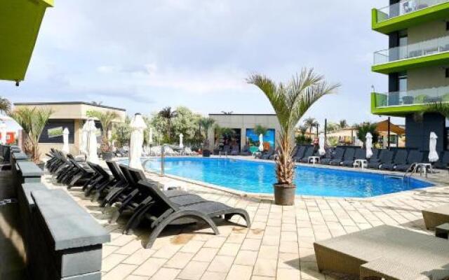 Azur Apartaments 148G Spa Pool Alezzi Beach Resort