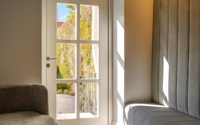MouraSuites Hotel