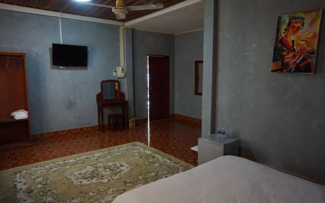Mani Home Guesthouse