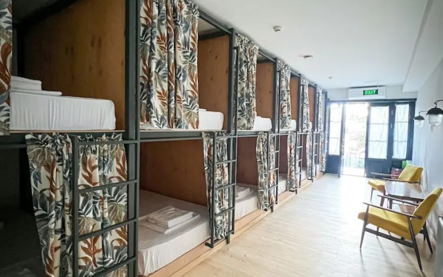 Black Tomato Hostel Kutaisi