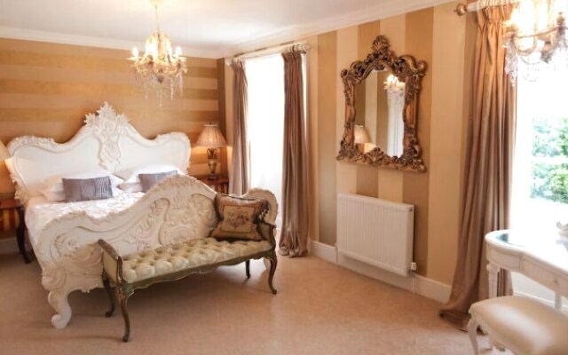 East Close Hotel