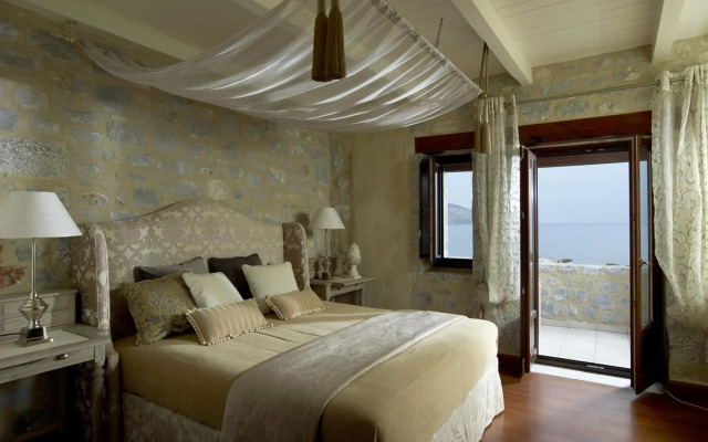 Porto Vitilo Boutique Hotel