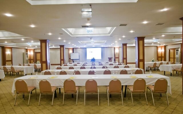 Kervansaray Thermal Convention Center & Spa