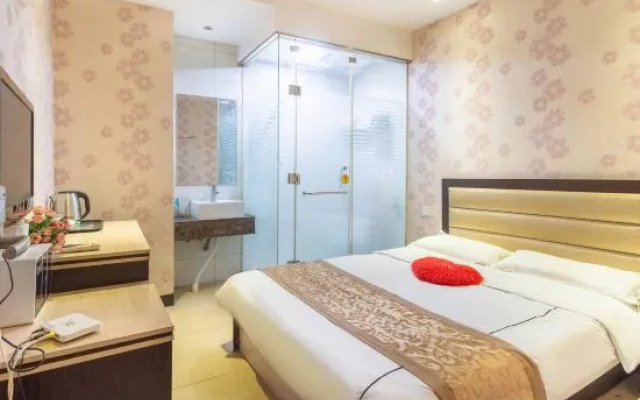 Caifu Express Hotel