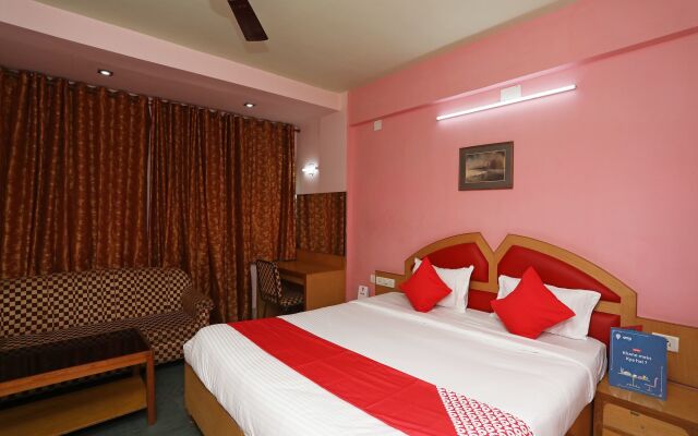 OYO 16159 Hotel Keshari