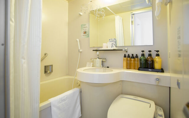Shin Osaka Station Hotel Annex
